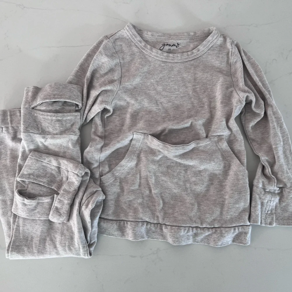 Two Pairs of Goumi Light Gray All Day Jogger PJ Sets - Picture 3 of 8
